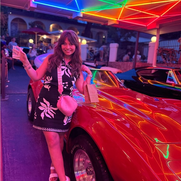 Meet your Posher, Haley - Picture 3 of 5